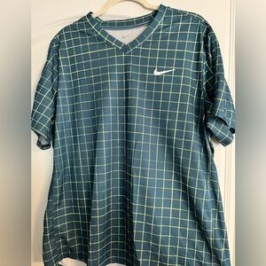 Men’s athletic T-shirt, Nike